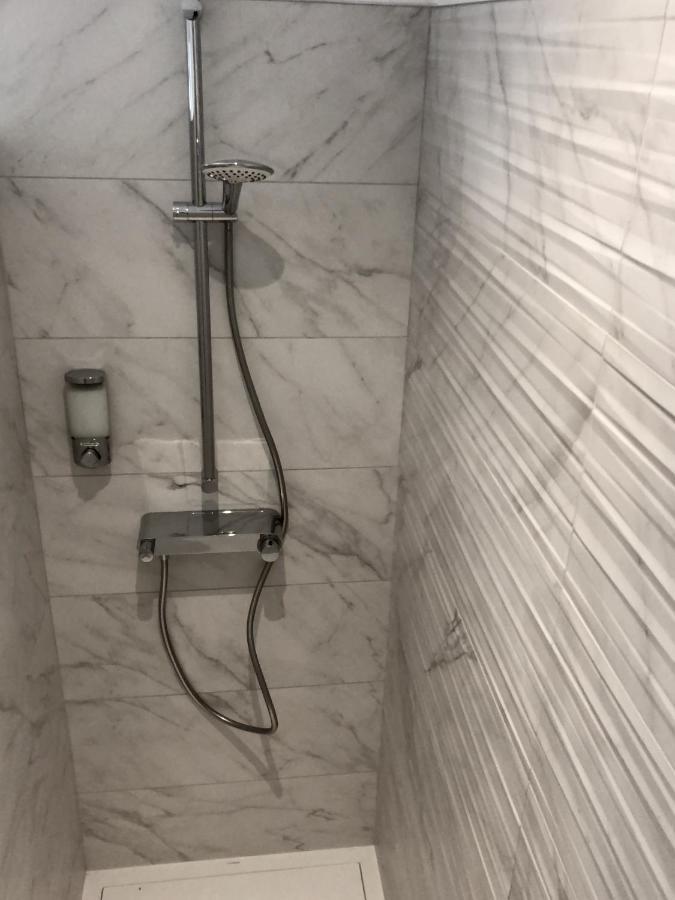 Hotelya - Lille Villeneuve D'Ascq Kültér fotó