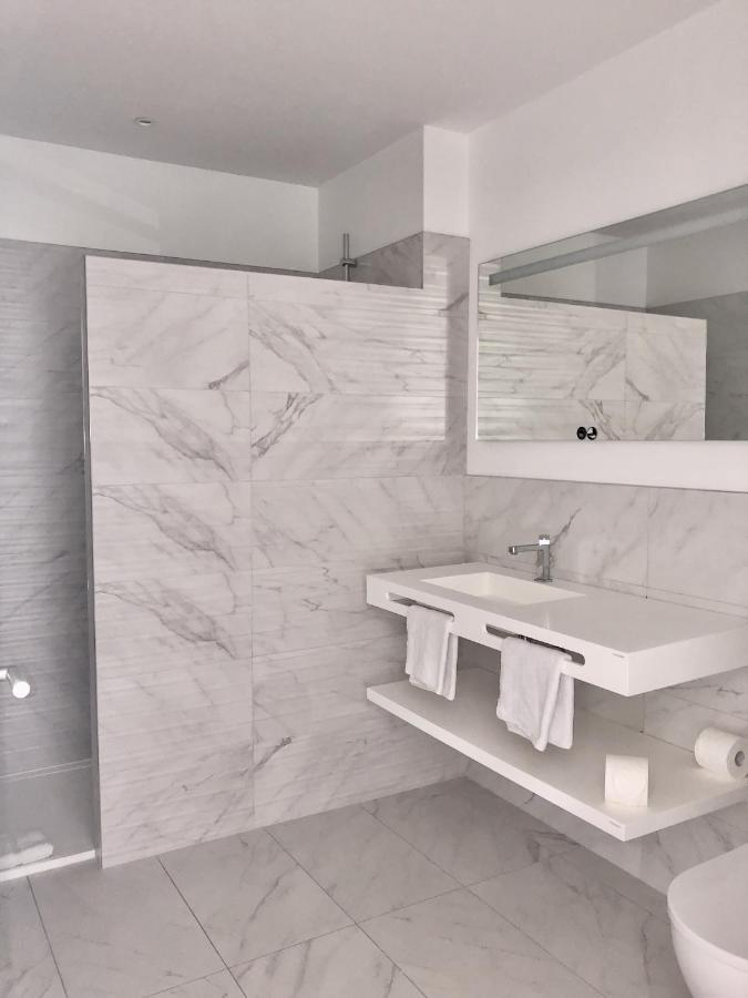 Hotelya - Lille Villeneuve D'Ascq Kültér fotó